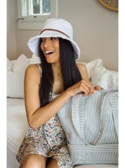 HAT ATTACK FRINGED BUCKET HAT WHITE -Brave Sales Store 86E4F3FCDBC4WHTPRODUCT 03