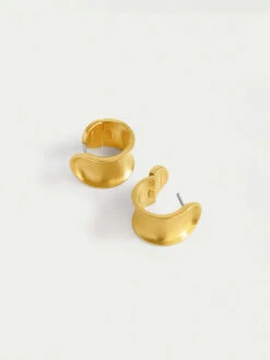 Dean Davidson - Sol Huggie Hoops GOLD -Brave Sales Store E970GGOLPRODUCT 02