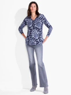 NZT Shadow Florals Long Sleeve V Tee GREY MULTI -Brave Sales Store NZTF232064GMIPRODUCT 04